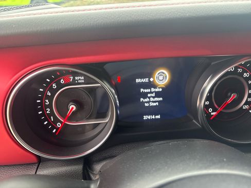 Used 2021 Jeep Wrangler Unlimited Rubicon image 16