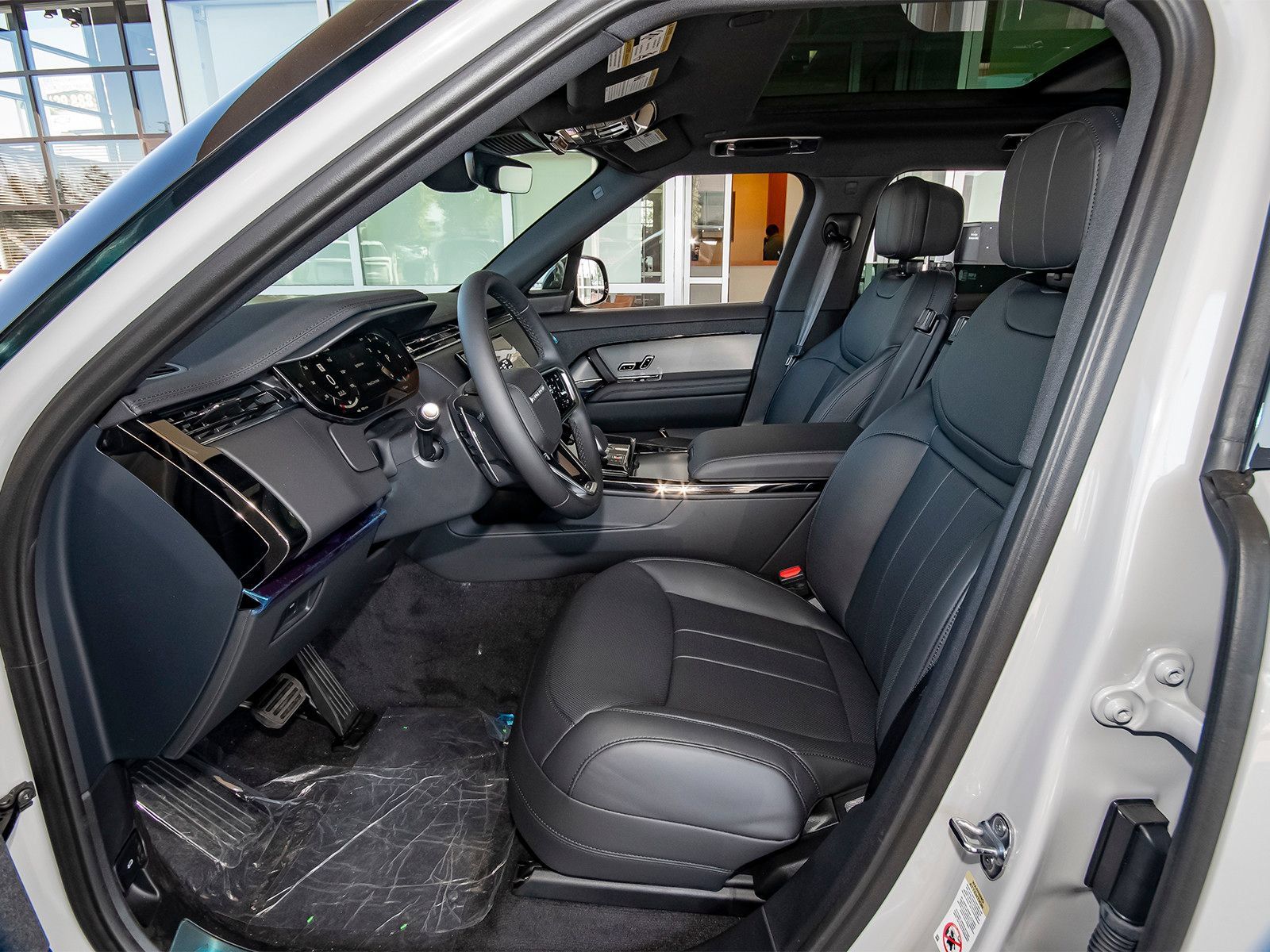 New 2026 Land Rover Range Rover Sport SE AWD/4WD image 35