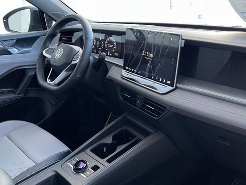 New 2026 Volkswagen Tiguan SE R-Line image 22