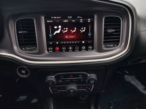 Used 2020 Dodge Charger Scat Pack image 4