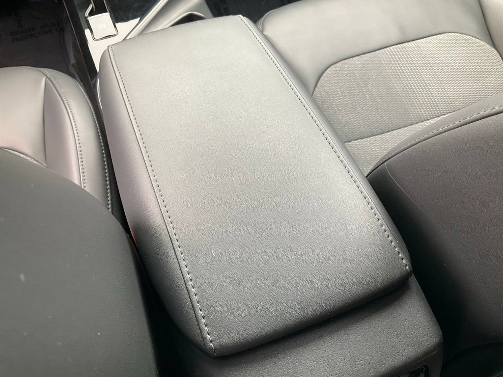 Used 2024 Kia Niro Wind FWD image 46
