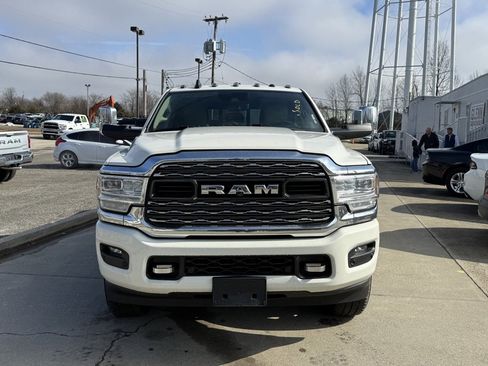 Used 2022 RAM 2500 Limited image 3