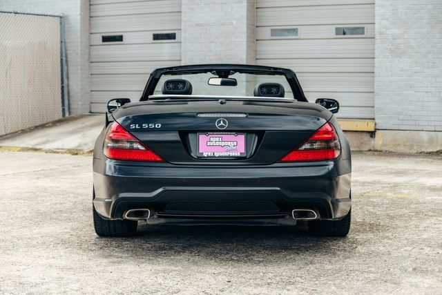 Used 2011 Mercedes-Benz SL 550 image 16