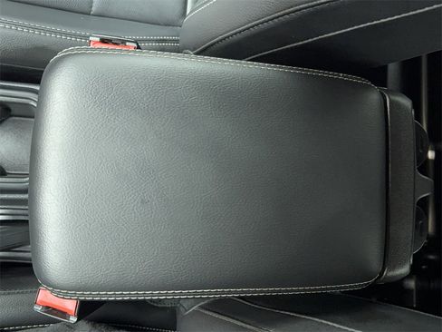 Used 2023 Jeep Wrangler Unlimited Sahara w/ Cold Weather Group image 39