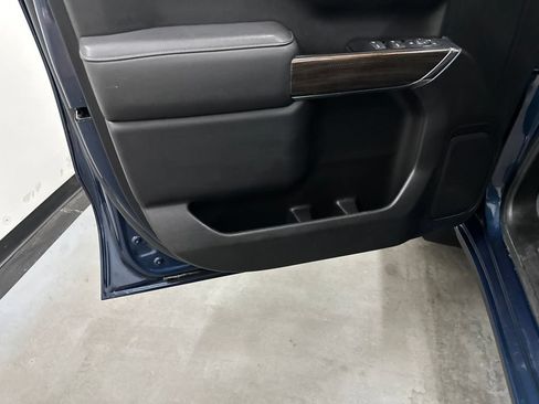 Used 2019 GMC Sierra 1500 SLE w/ SLE Value Package AWD/4WD image 39