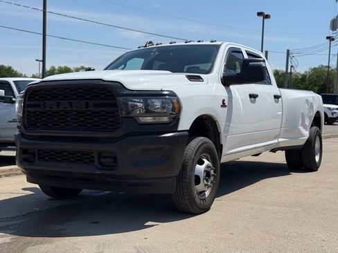 Used 2024 RAM 3500 Tradesman AWD/4WD image 2