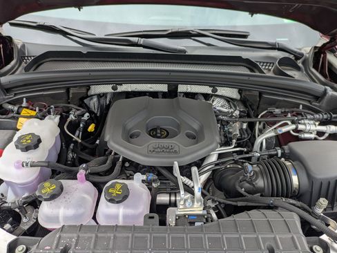 New 2024 Jeep Grand Cherokee Limited 4xe w/ Luxury Tech Group II image 32