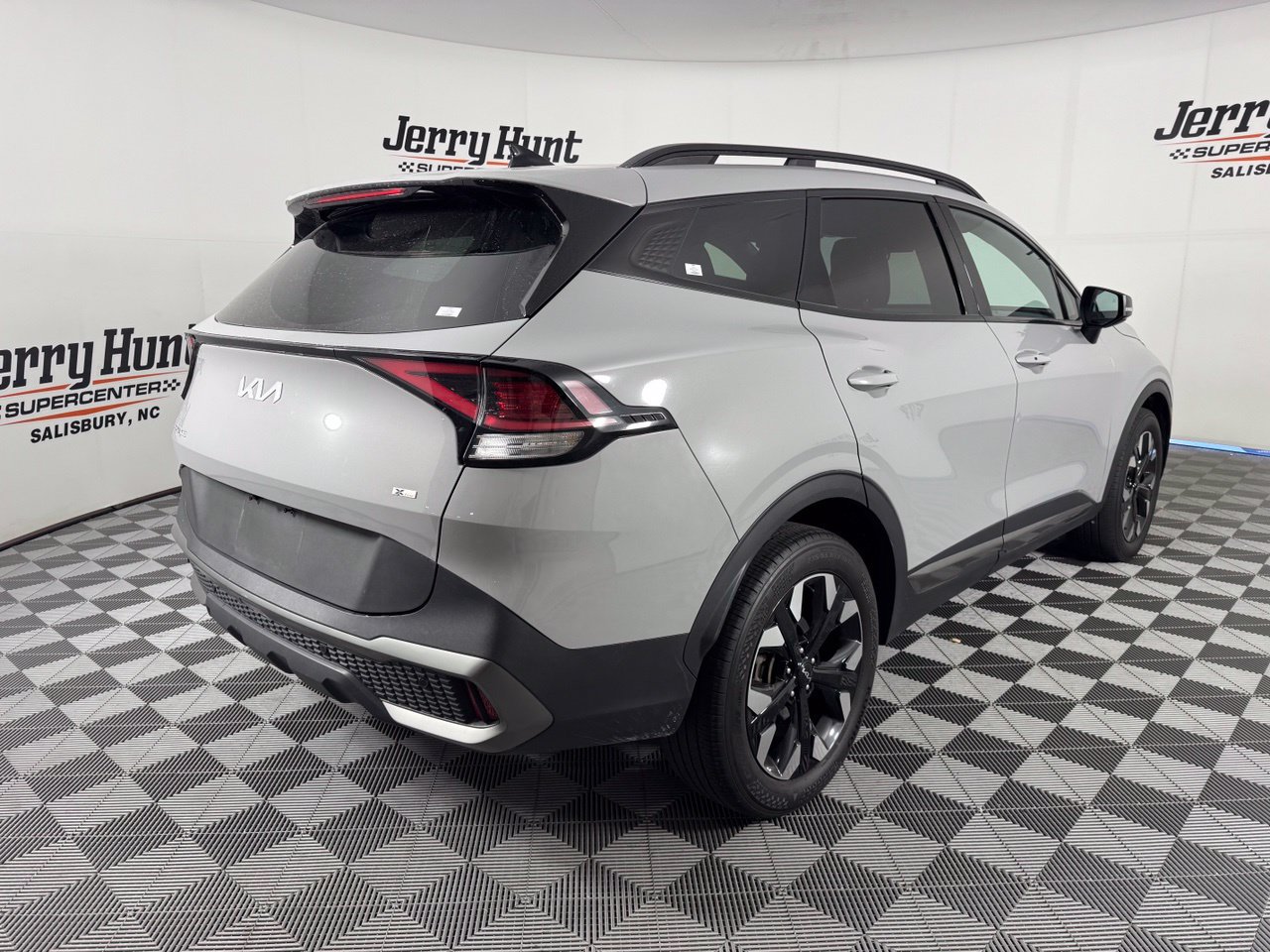 Used 2023 Kia Sportage X-Line w/ X-Line Premium Package AWD/4WD image 7