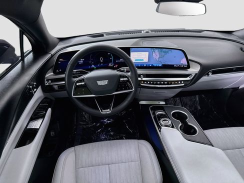 Used 2025 Cadillac Lyriq Sport RWD image 25