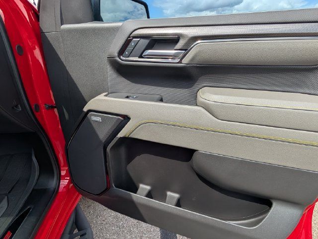 Used 2025 Chevrolet Silverado 1500 ZR2 w/ Technology Package AWD/4WD image 4