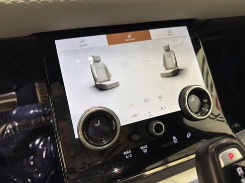 Used 2022 Land Rover Range Rover Evoque R-Dynamic S AWD/4WD image 16