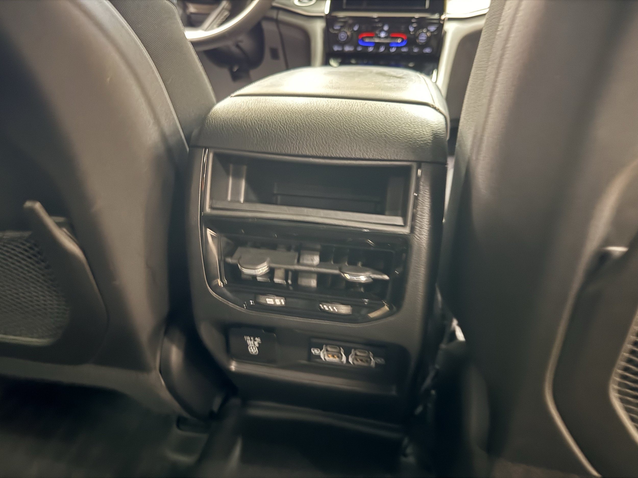 Used 2023 Jeep Grand Cherokee Altitude AWD/4WD image 42