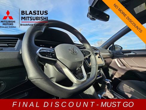 Used 2022 Volkswagen Tiguan SE R-Line image 27