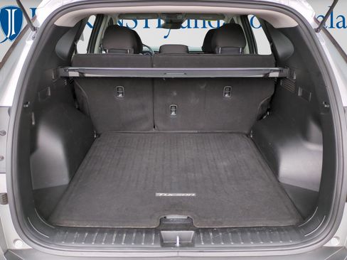 Certified 2024 Hyundai Tucson SE FWD image 9