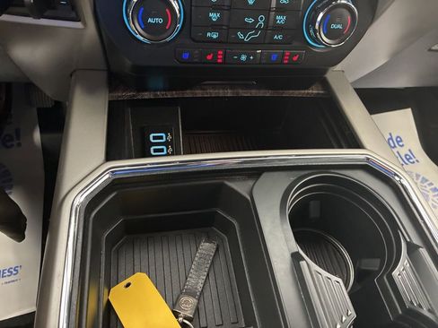 Used 2018 Ford F350 Lariat w/ Lariat Ultimate Package AWD/4WD image 55
