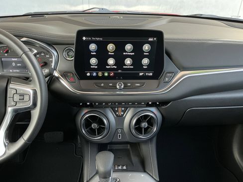 Used 2024 Chevrolet Blazer LT w/ Convenience Package image 9