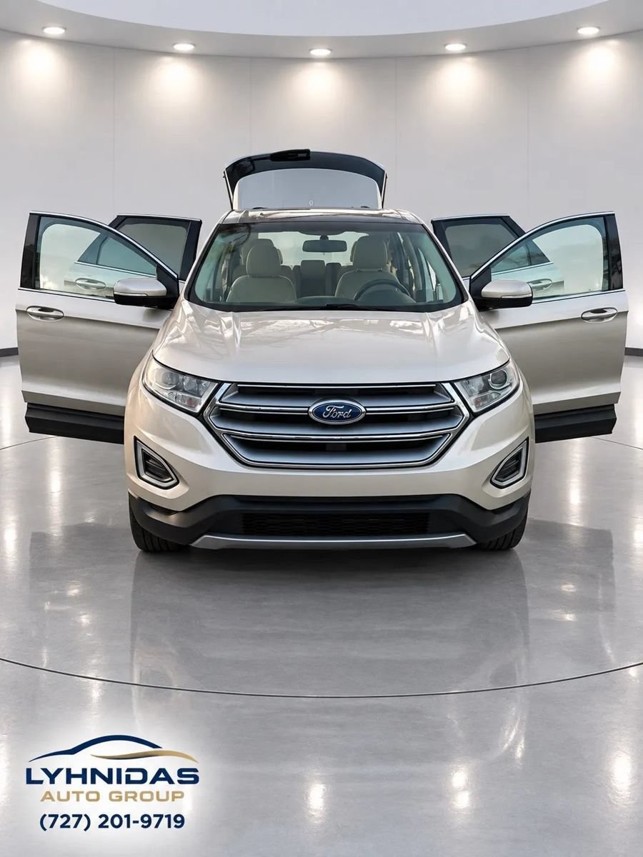 Used 2017 Ford Edge Titanium w/ Technology Package FWD image 4