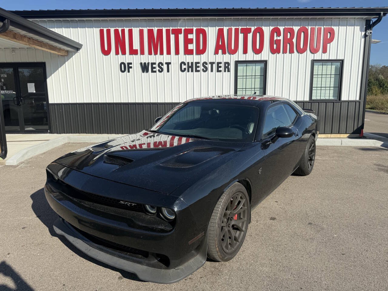 Used 2016 Dodge Challenger SRT Hellcat RWD image 1
