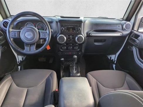 Used 2015 Jeep Wrangler Unlimited Sahara w/ Max Tow Package image 21