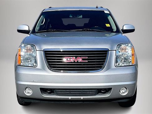 Used 2014 GMC Yukon XL SLT image 4