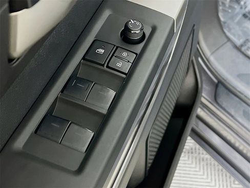 Used 2022 Toyota Tundra SR5 image 17