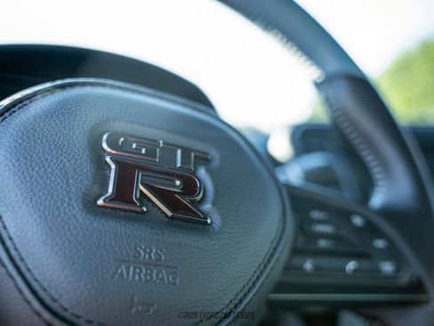 Used 2024 Nissan GT-R AWD/4WD image 27