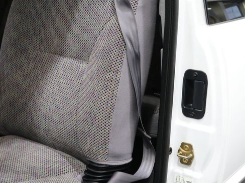 Used 2000 Dodge Ram 2500 Truck SLT image 74