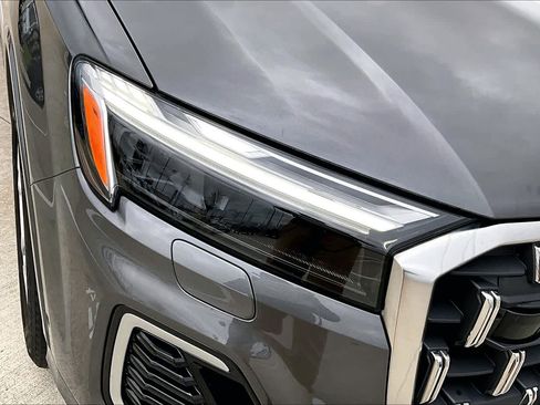 Used 2025 Audi Q7 Premium Plus image 28