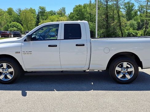 Used 2018 RAM 1500 Express w/ Express Value Package AWD/4WD image 6