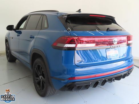Used 2025 Volkswagen Atlas Cross Sport SEL R-Line AWD/4WD image 6