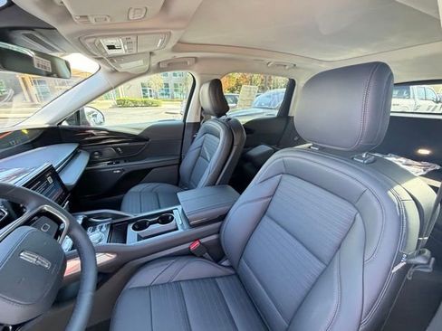 New 2026 Lincoln Nautilus Reserve w/ Jet Appearance Package image 13