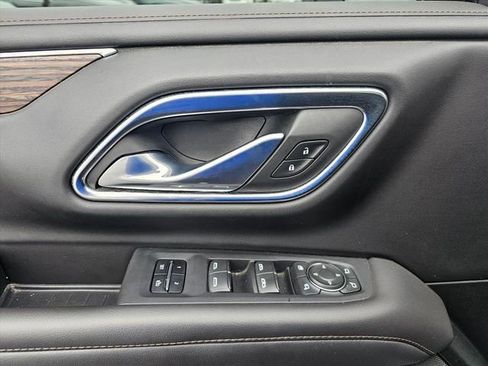 Used 2022 Chevrolet Suburban High Country image 37