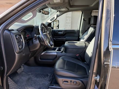 Used 2022 Chevrolet Silverado 2500 LTZ w/ LTZ Premium Package image 14