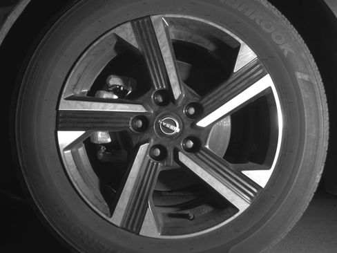 Used 2025 Nissan Sentra SV FWD image 12