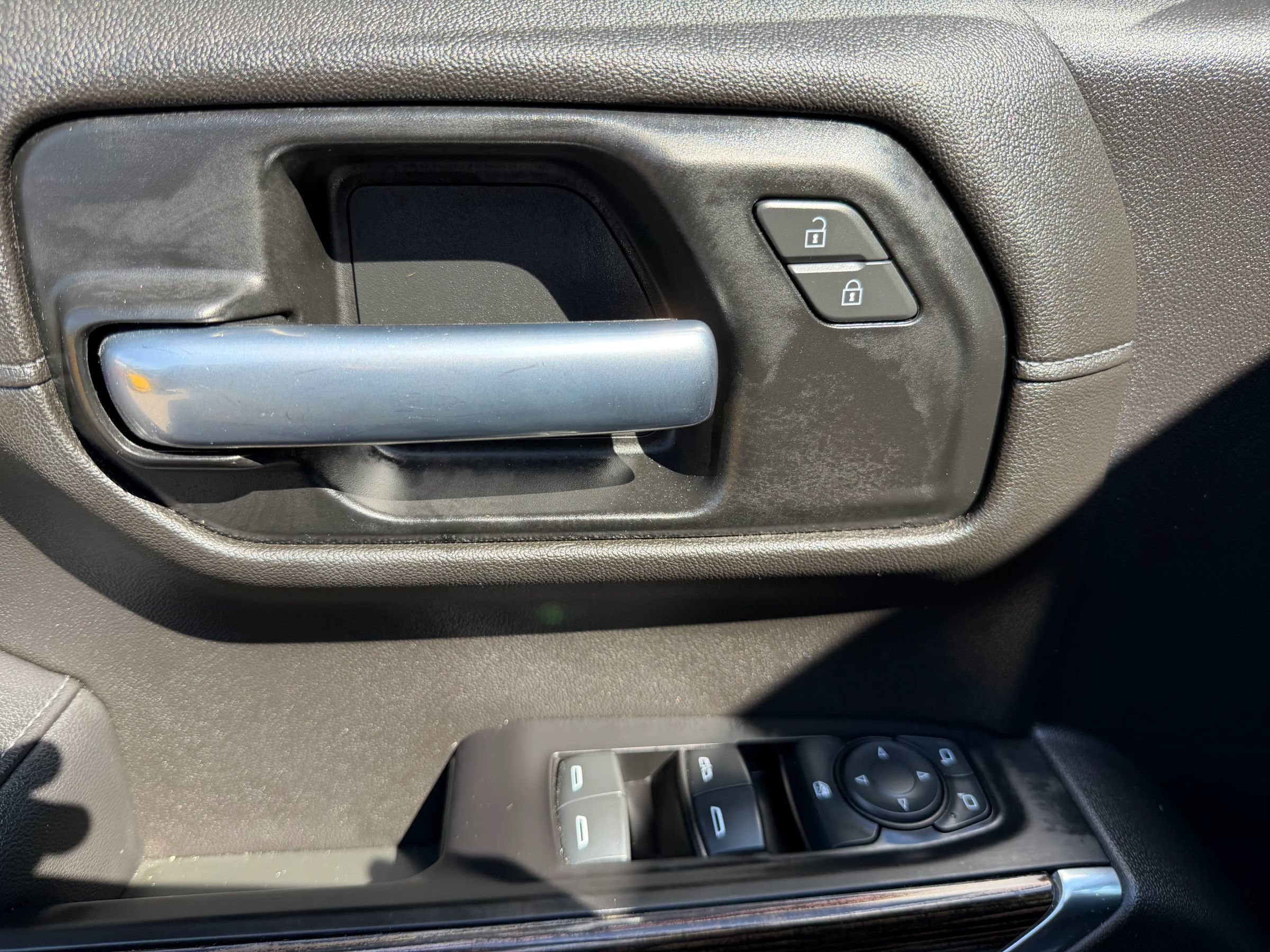 Used 2020 GMC Sierra 1500 SLE w/ SLE Value Package RWD image 15