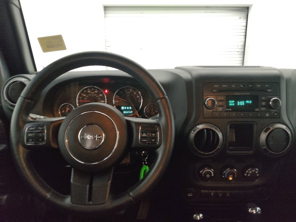 Used 2015 Jeep Wrangler Unlimited Sport w/ Connectivity Group AWD/4WD image 22