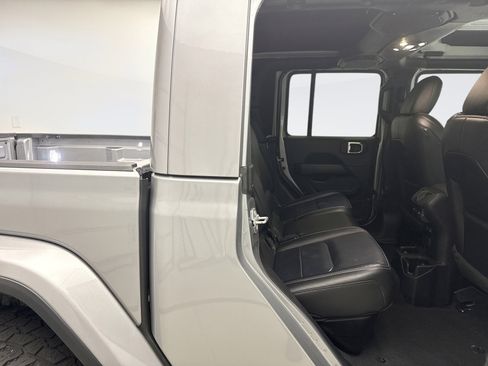 Used 2021 Jeep Gladiator Overland w/ Popular Equipment Package image 18