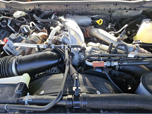 Certified 2024 Ford F250 Limited w/ FX4 Off-Road Package image 33