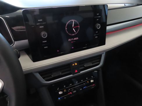 New 2026 Volkswagen Taos SEL image 18