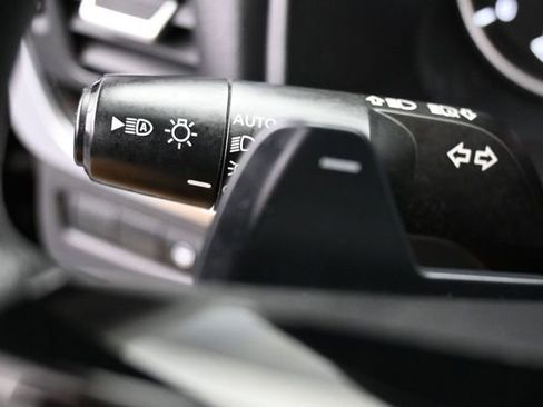 Used 2023 Nissan Rogue SV AWD/4WD image 23