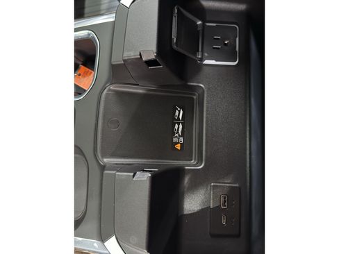 Used 2025 GMC Sierra 1500 Elevation w/ X31 Off-Road Package AWD/4WD image 37