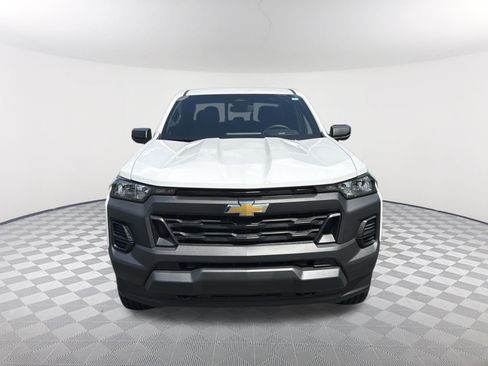 Used 2026 Chevrolet Colorado W/T w/ WT Custom Package AWD/4WD image 2