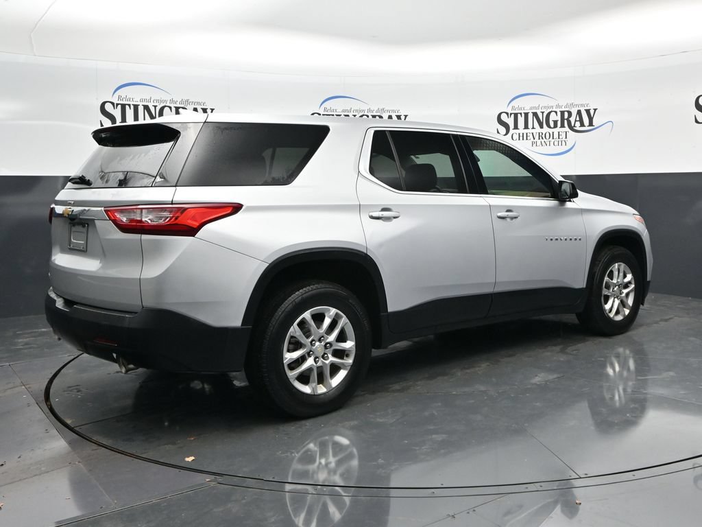 Used 2021 Chevrolet Traverse LS FWD image 7