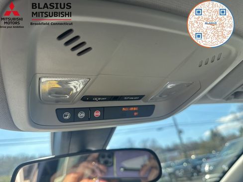 Used 2018 Chevrolet Malibu Hybrid FWD image 28