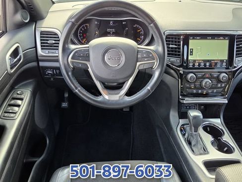 Used 2020 Jeep Grand Cherokee Altitude RWD image 11