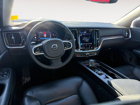 Used 2024 Volvo S60 B5 Plus image 15