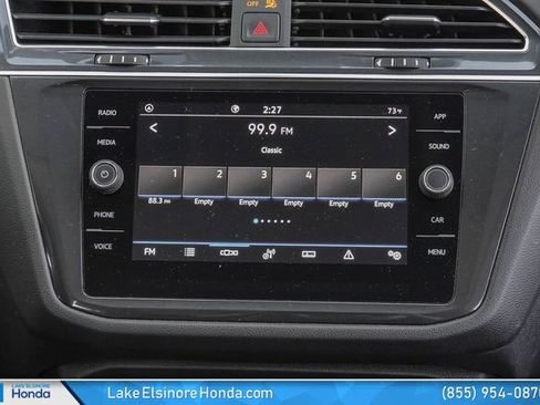 Used 2022 Volkswagen Tiguan SE w/ Panoramic Sunroof Package FWD image 20