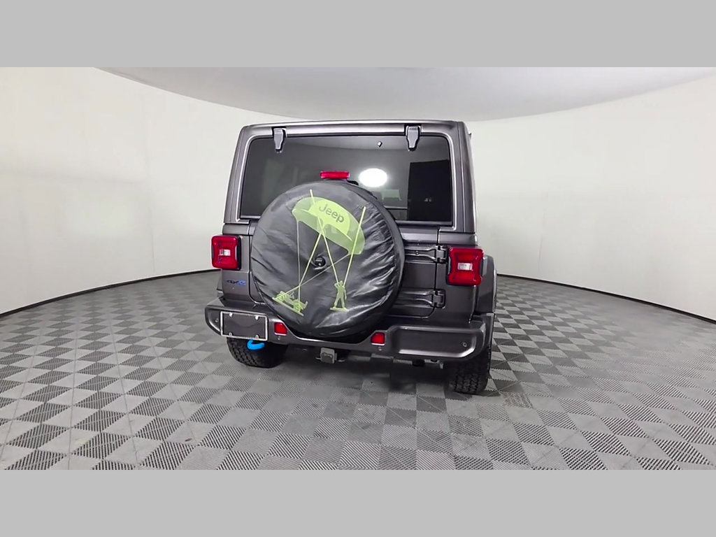Used 2021 Jeep Wrangler Unlimited Sahara AWD/4WD image 9