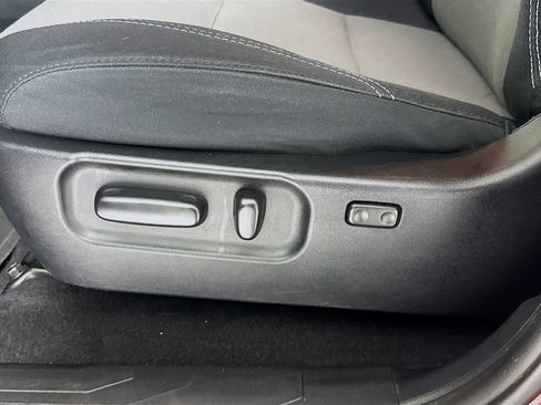 Used 2020 Toyota Tacoma TRD Off-Road image 20