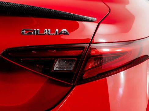 Used 2023 Alfa Romeo Giulia Sprint image 15